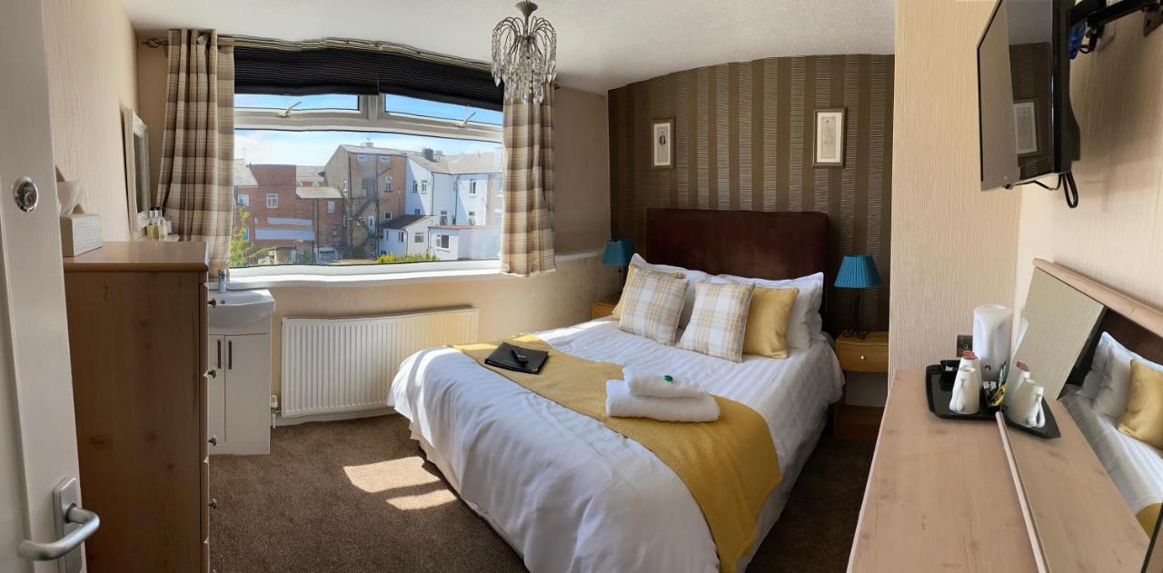 Guest house Adelphi Southport