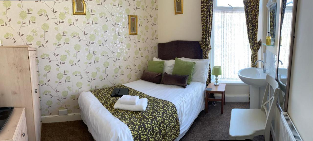 Adelphi Guest house