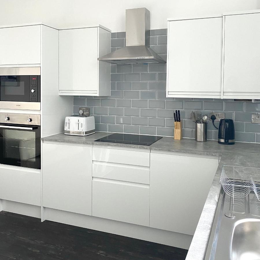 Part St Apartment *