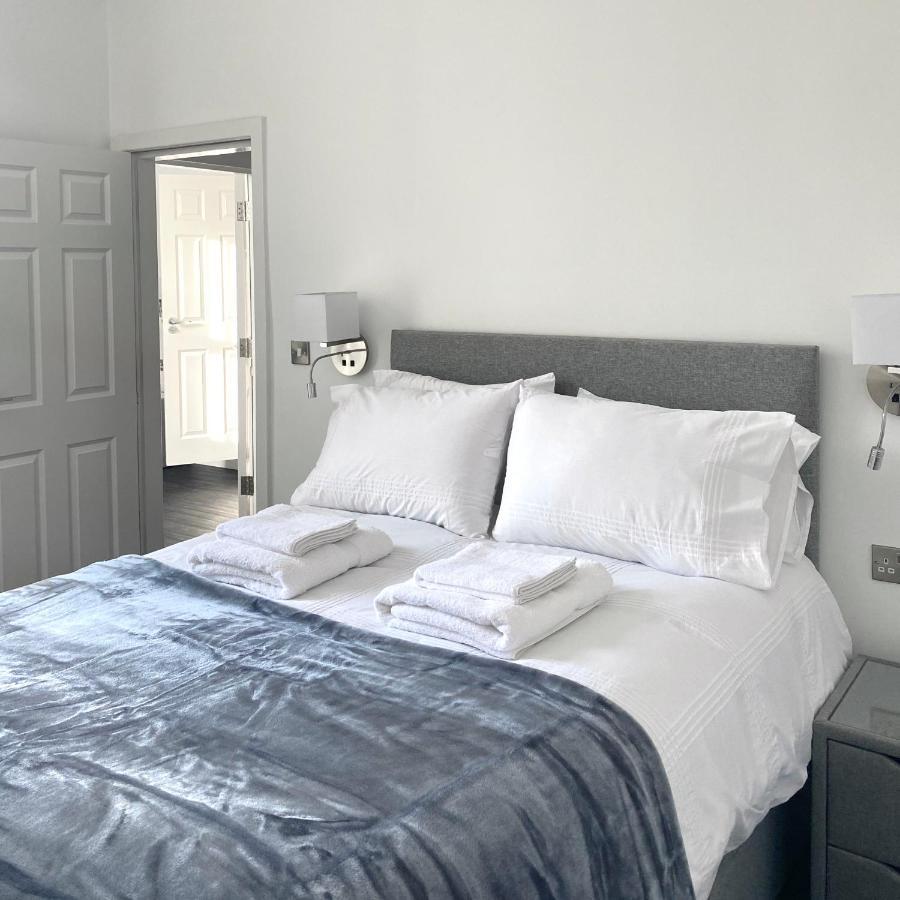 Part St Apartment *
