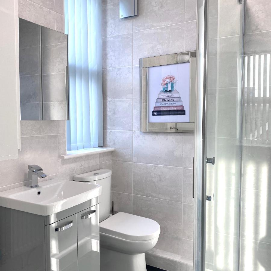 Part St Apartment *