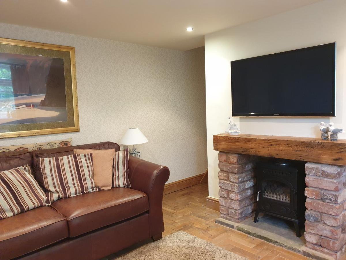 The Coach House Cottage, Holiday home *