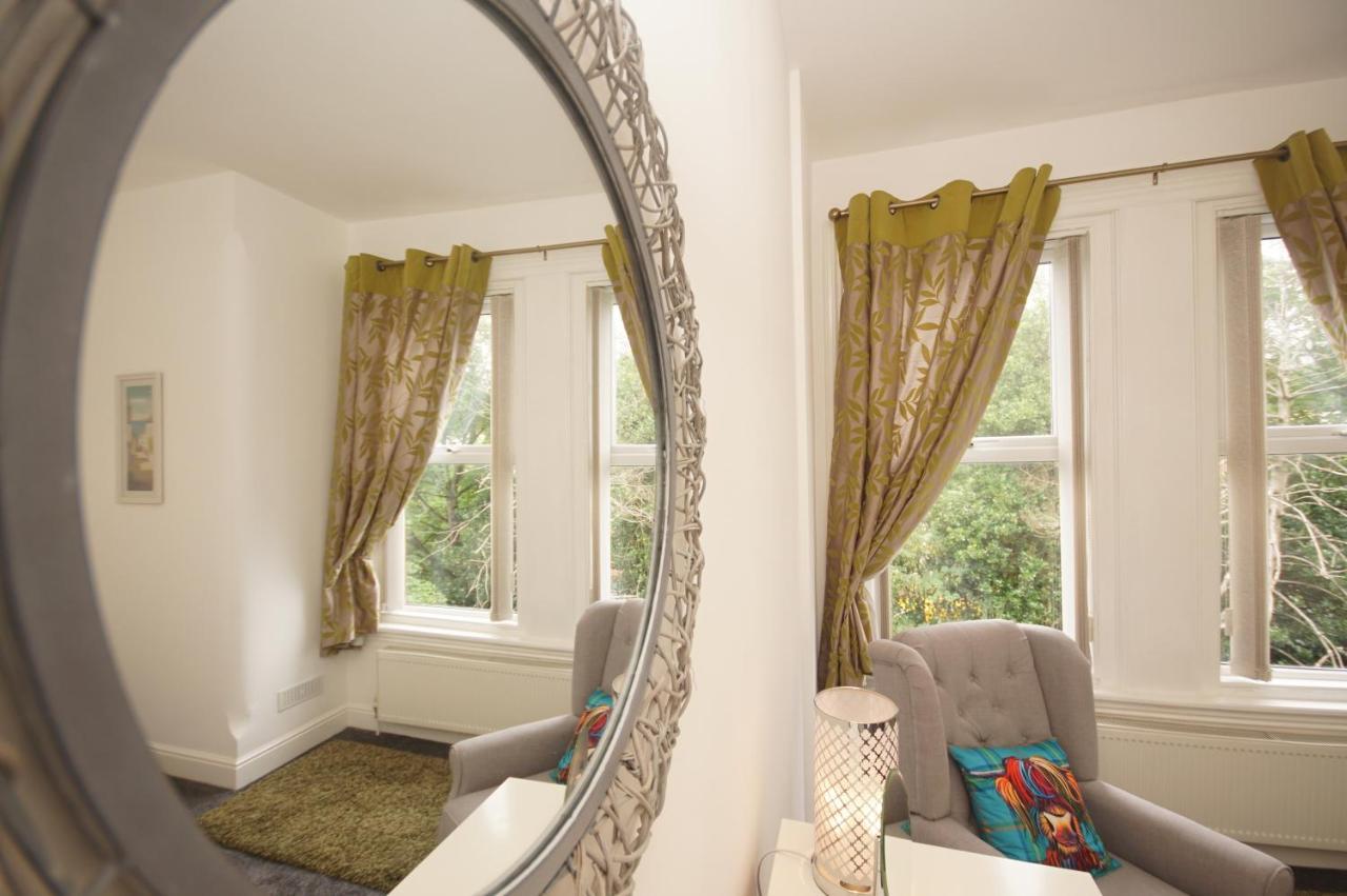 Grosvenor Birkdale Apartment