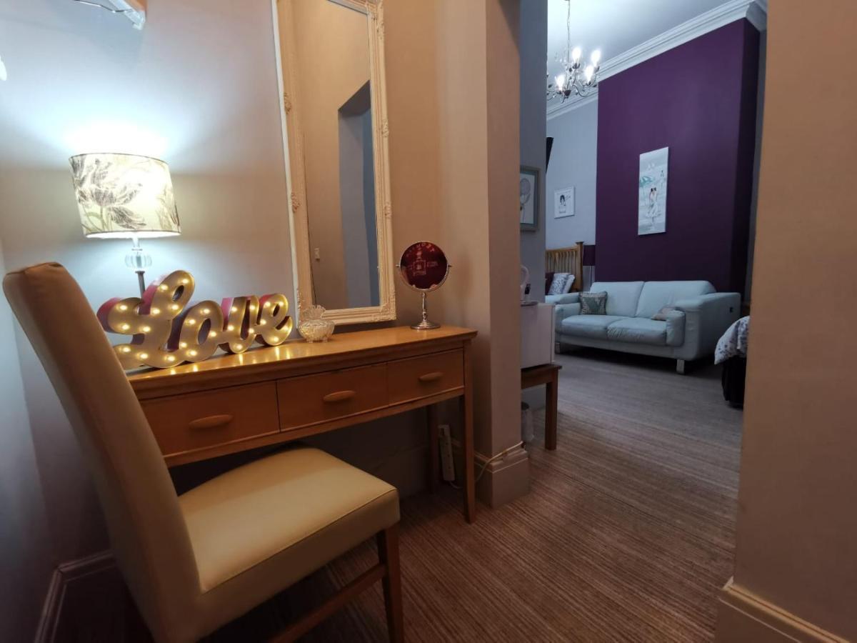 Vale House 3* Southport