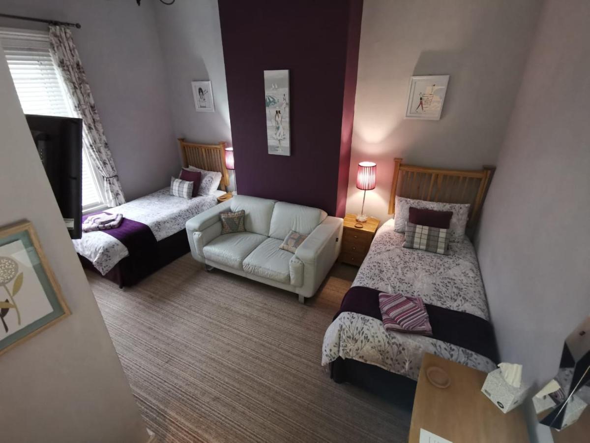 Vale House Bed & Breakfast