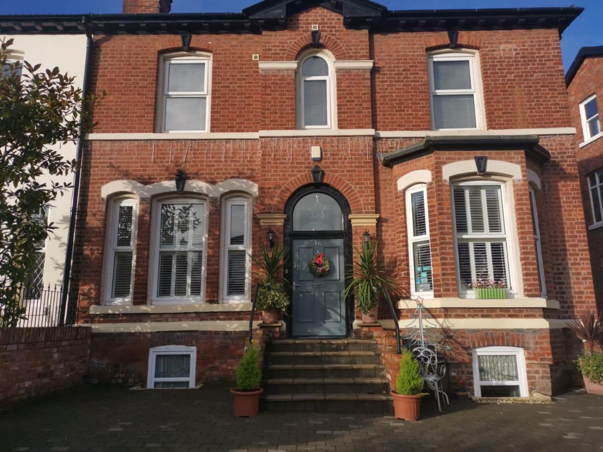 Vale House Bed & Breakfast Southport