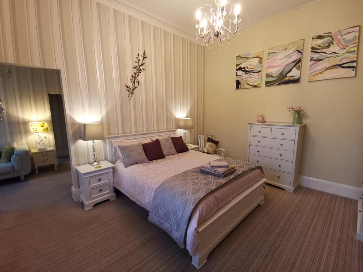 Vale House Bed & Breakfast
