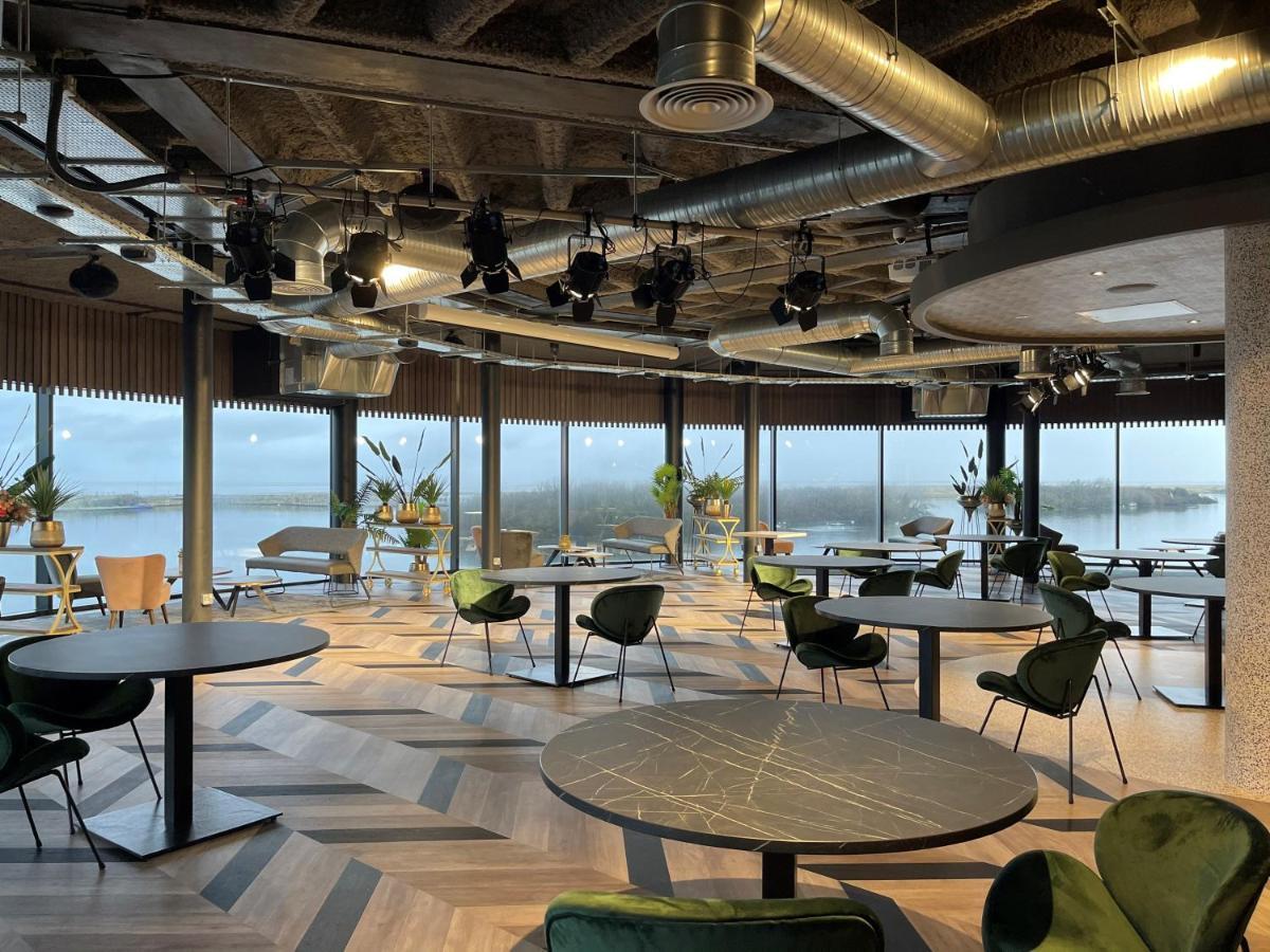 Hotel Waterfront 4*