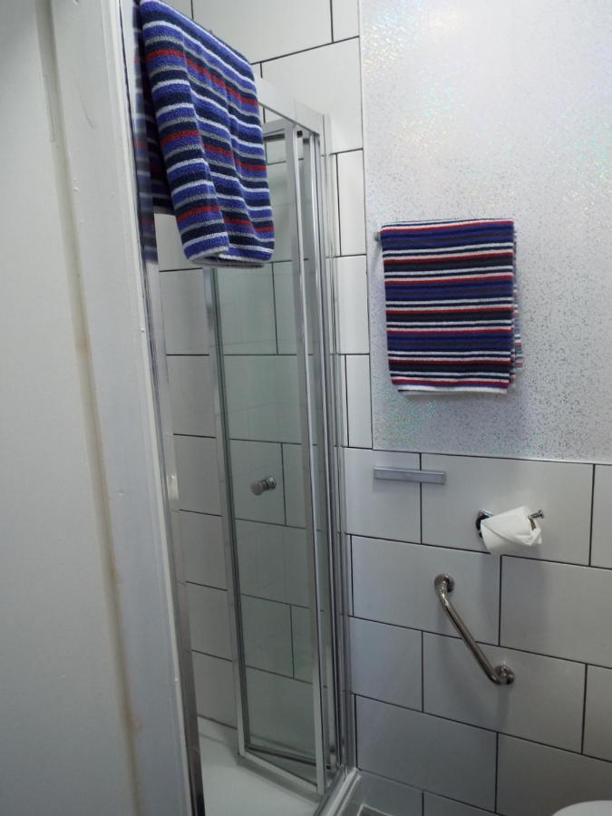 Captain's Quarters *