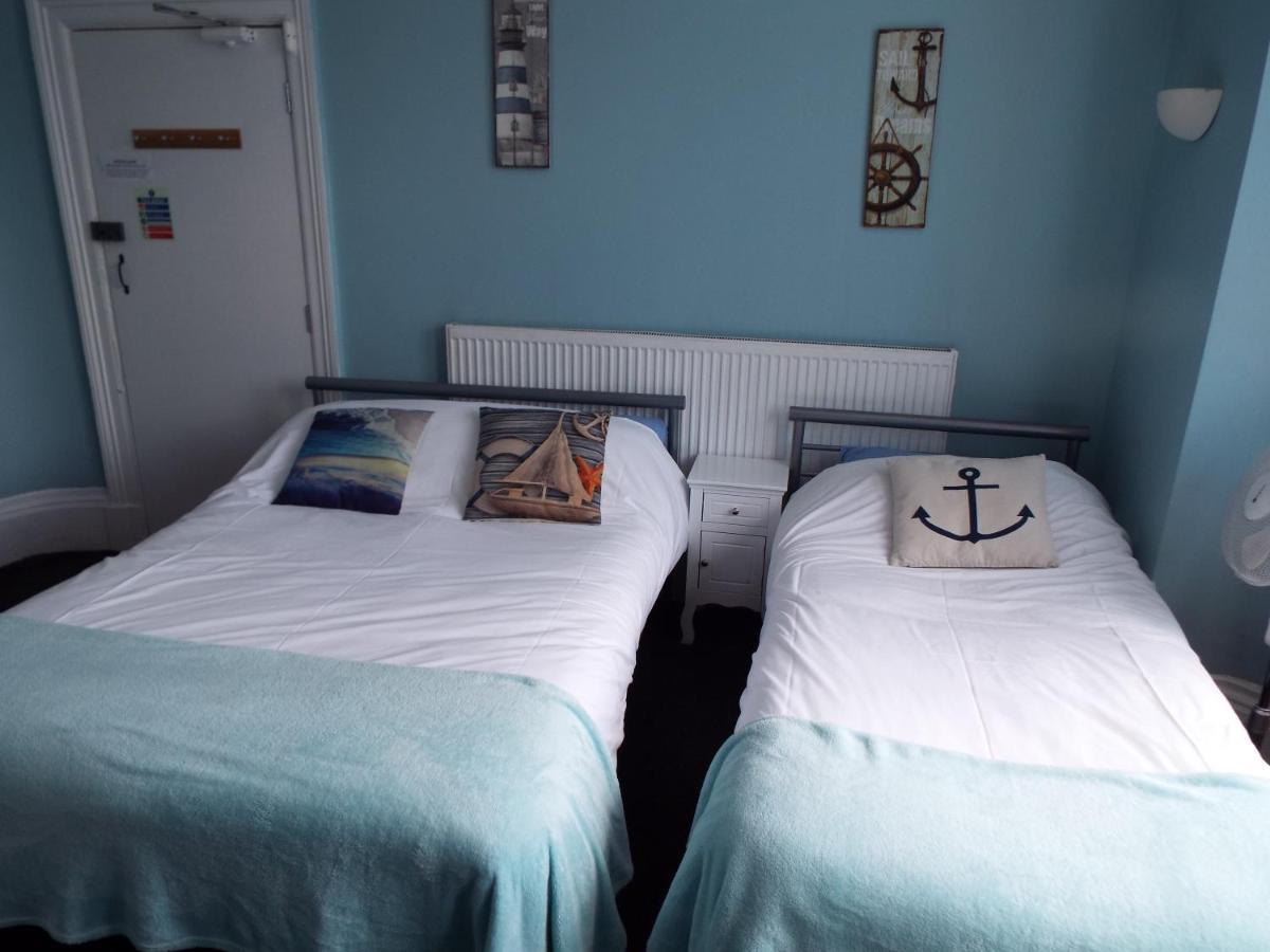 Guest house Captain's Quarters *