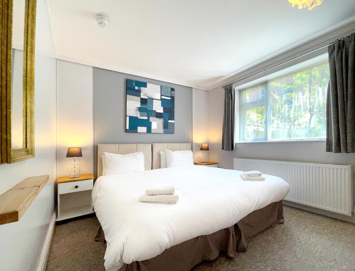 Dukes Folly 3*