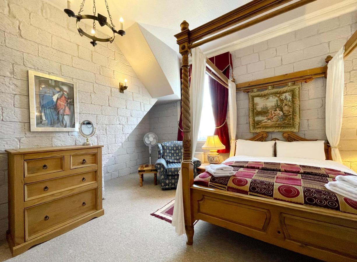Dukes Folly Hotel Southport