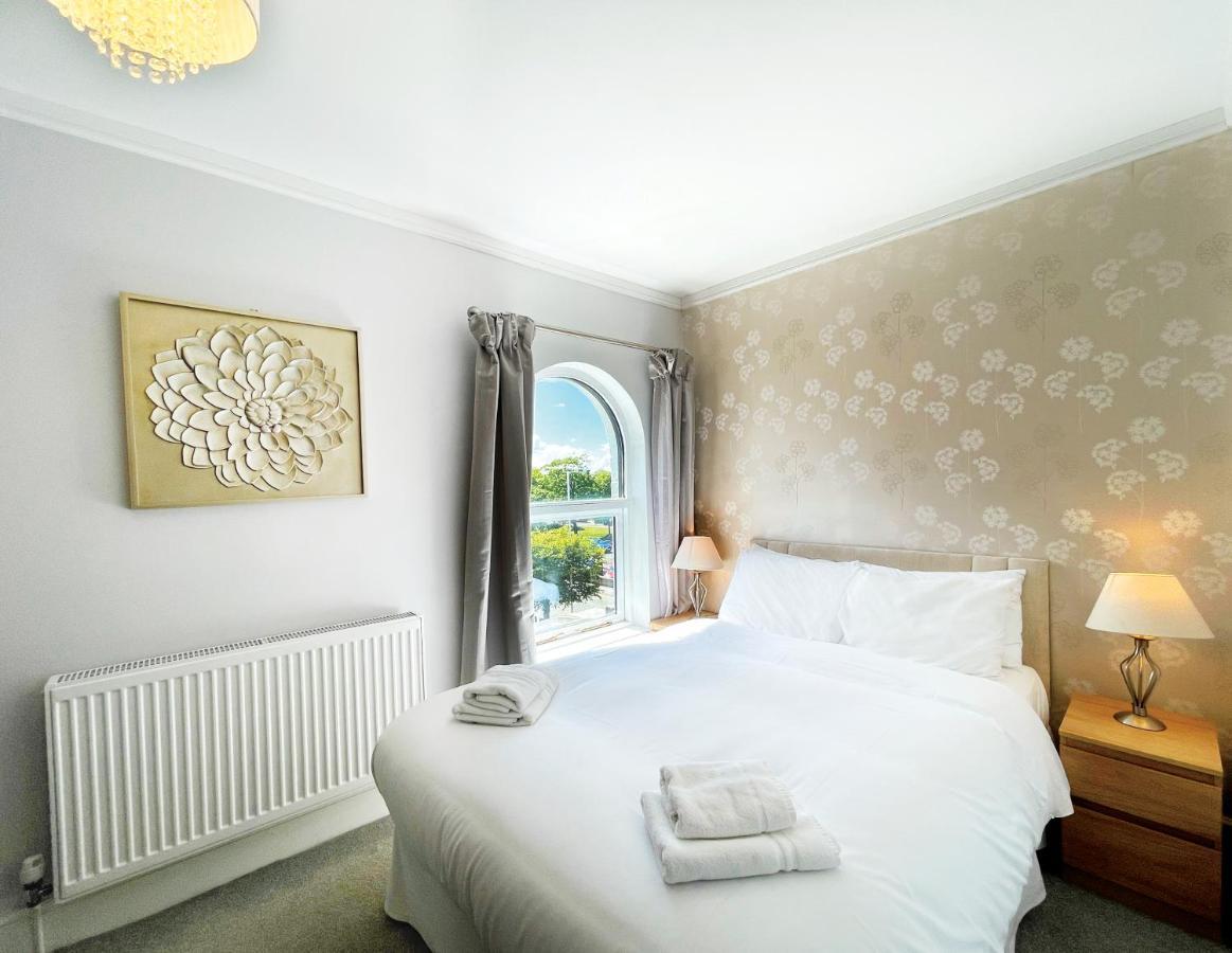 Dukes Folly Hotel 3*