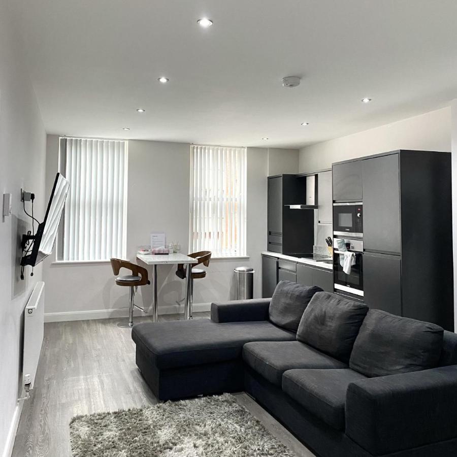 Crown Apartment Southport