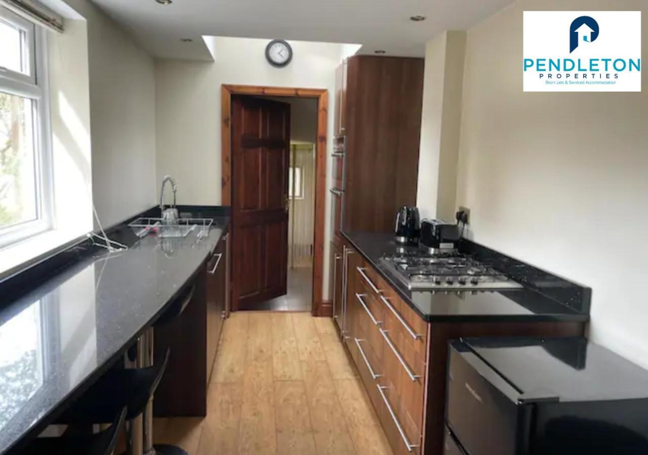 Holiday home Spacious 2 Bedroom House For Contractors Or Familys