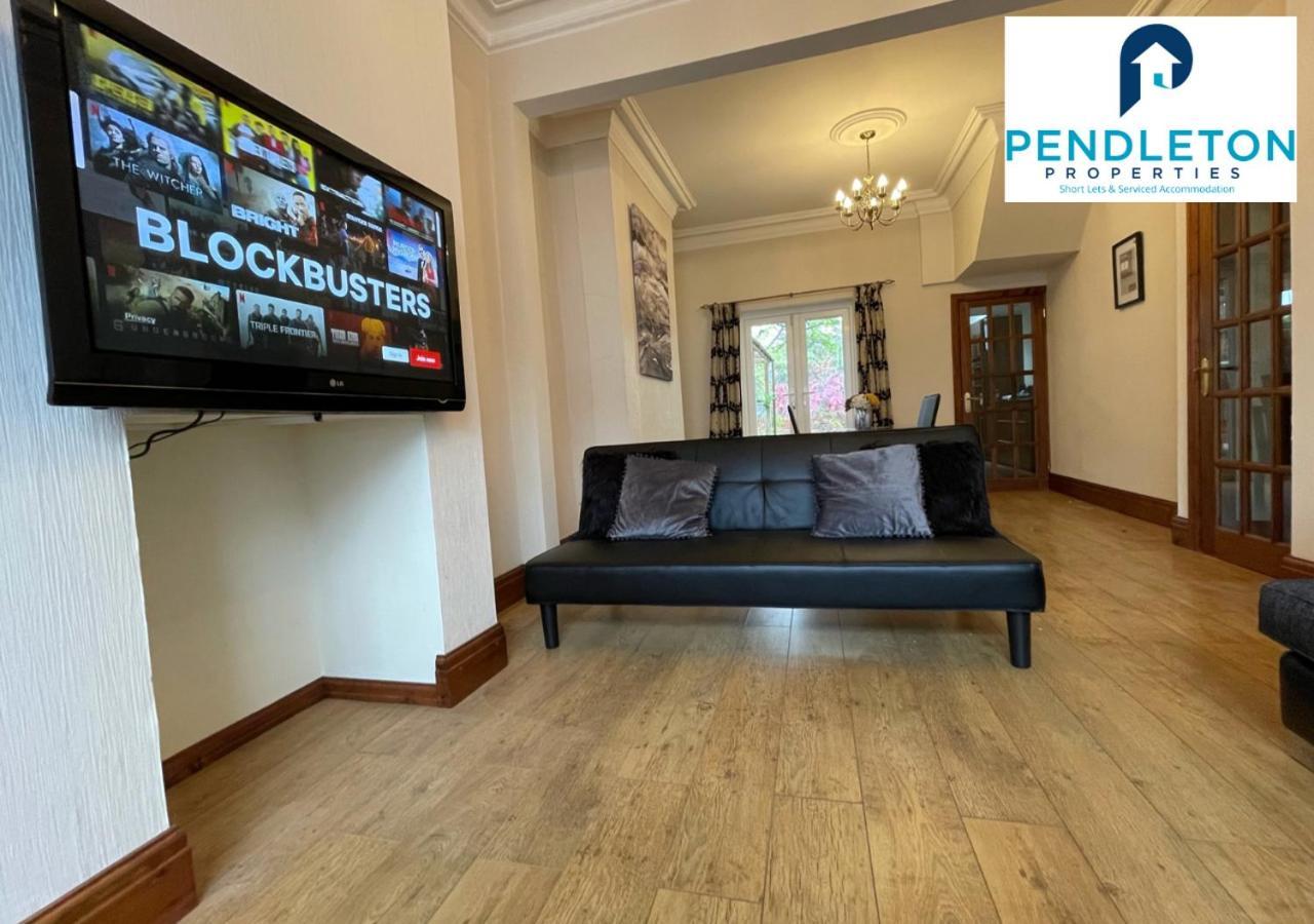 Spacious 2 Bedroom House For Contractors Or Familys Holiday home *