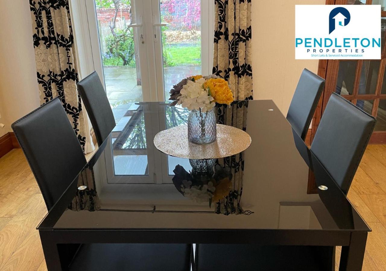 Spacious 2 Bedroom House For Contractors Or Familys Southport