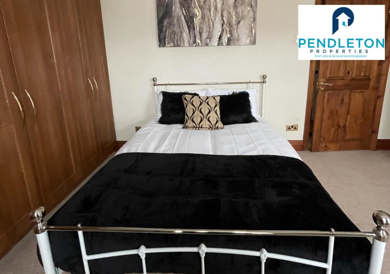 Holiday home Spacious 2 Bedroom House For Contractors Or Familys Southport