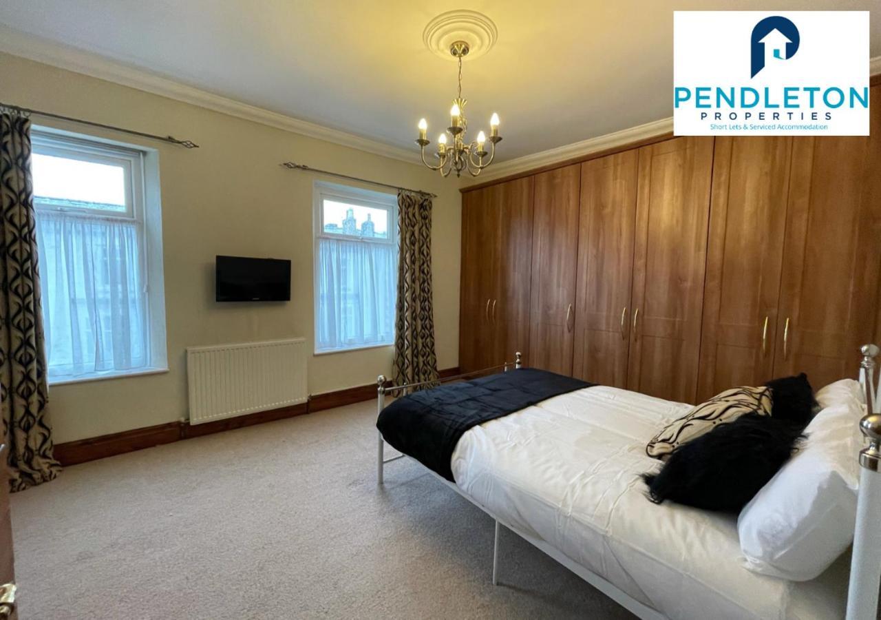 Spacious 2 Bedroom House For Contractors Or Familys *