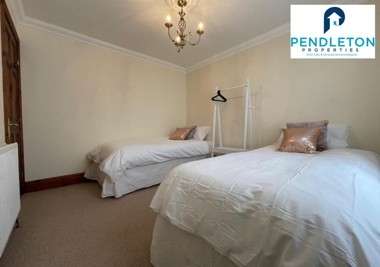 Holiday home Spacious 2 Bedroom House For Contractors Or Familys