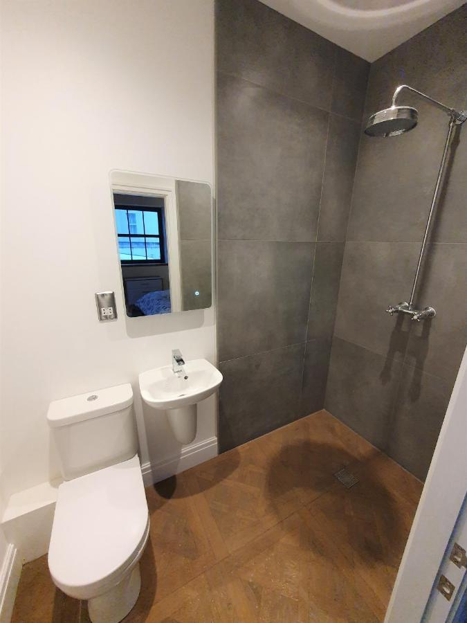 The Eden Warehouse - Gold Apartment, Sleeps 6
