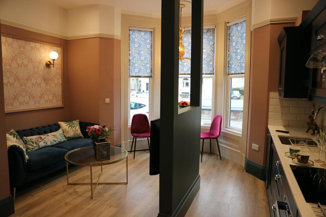 Apartment No 9 The Folly *
