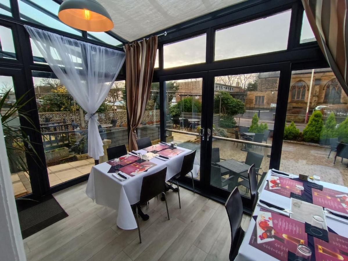 Dukes Folly 3* Southport