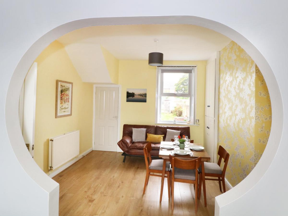 Brandons, Holiday home *