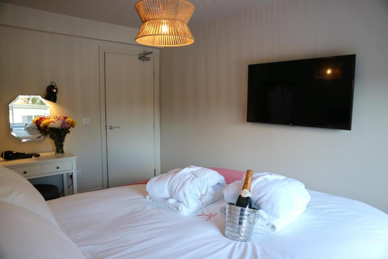 No 9 The Folly Apartment