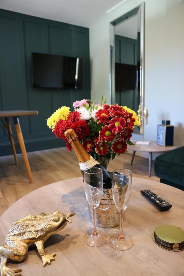 No 9 The Folly Apartment