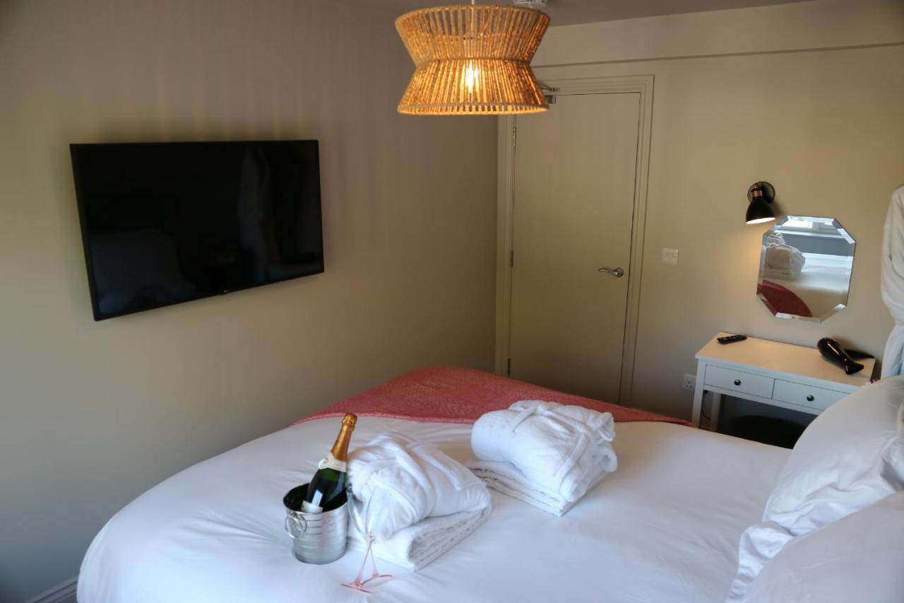 No 9 The Folly Apartment *