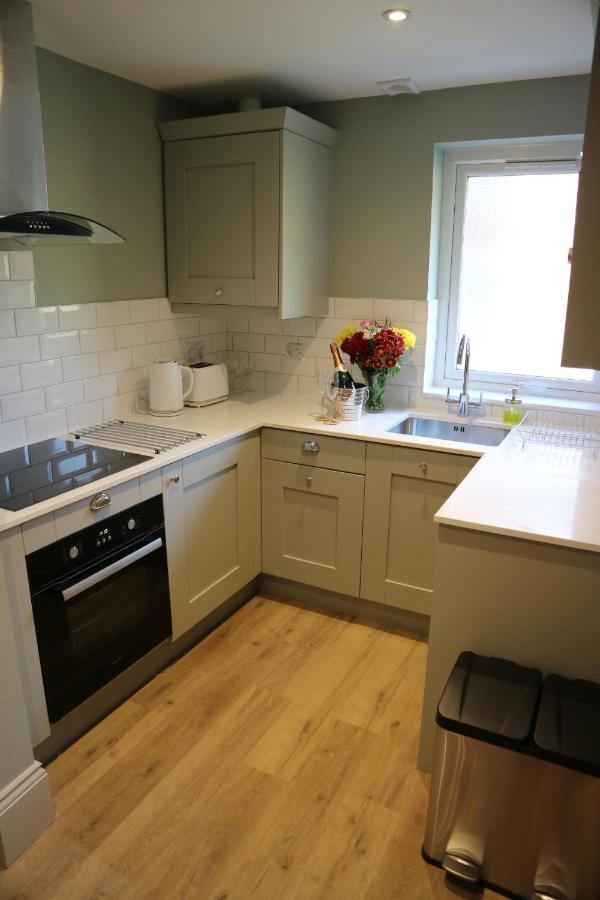 No 9 The Folly Apartment *