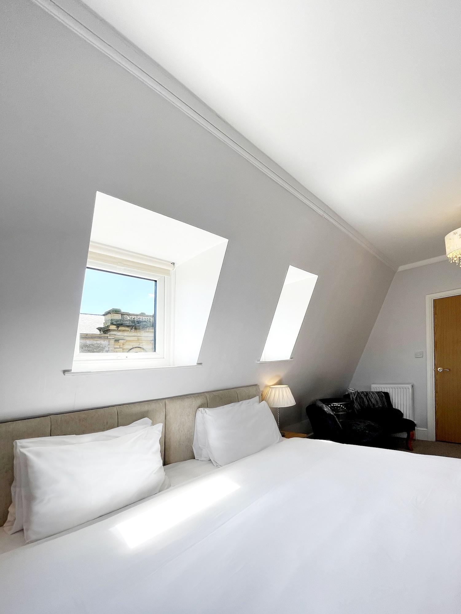 Dukes Folly Hotel 3*