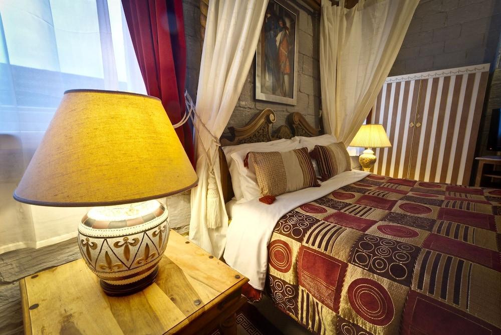 Dukes Folly 3* Southport