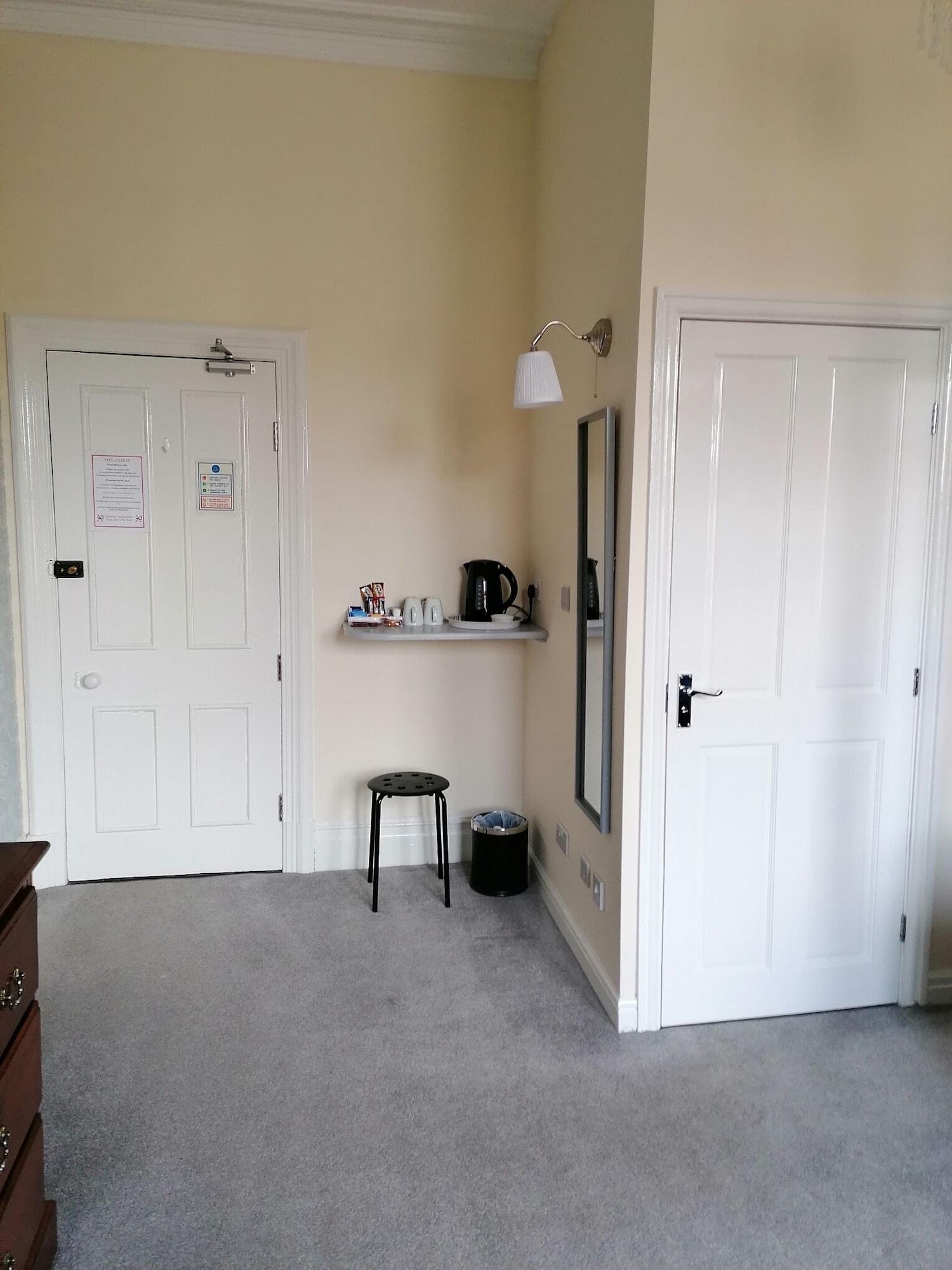 Edendale House 3*
