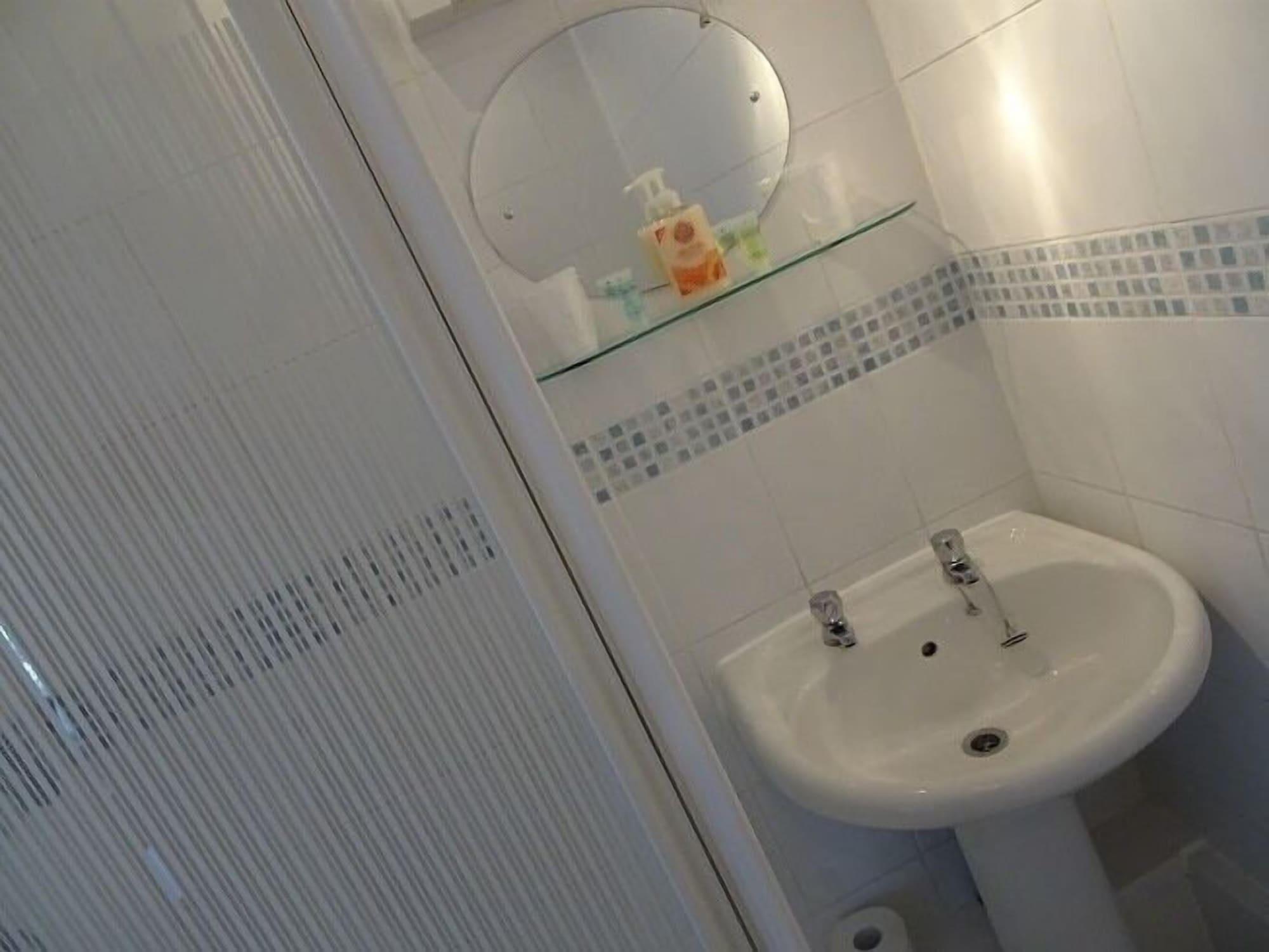 The Heidi Bed & Breakfast Southport