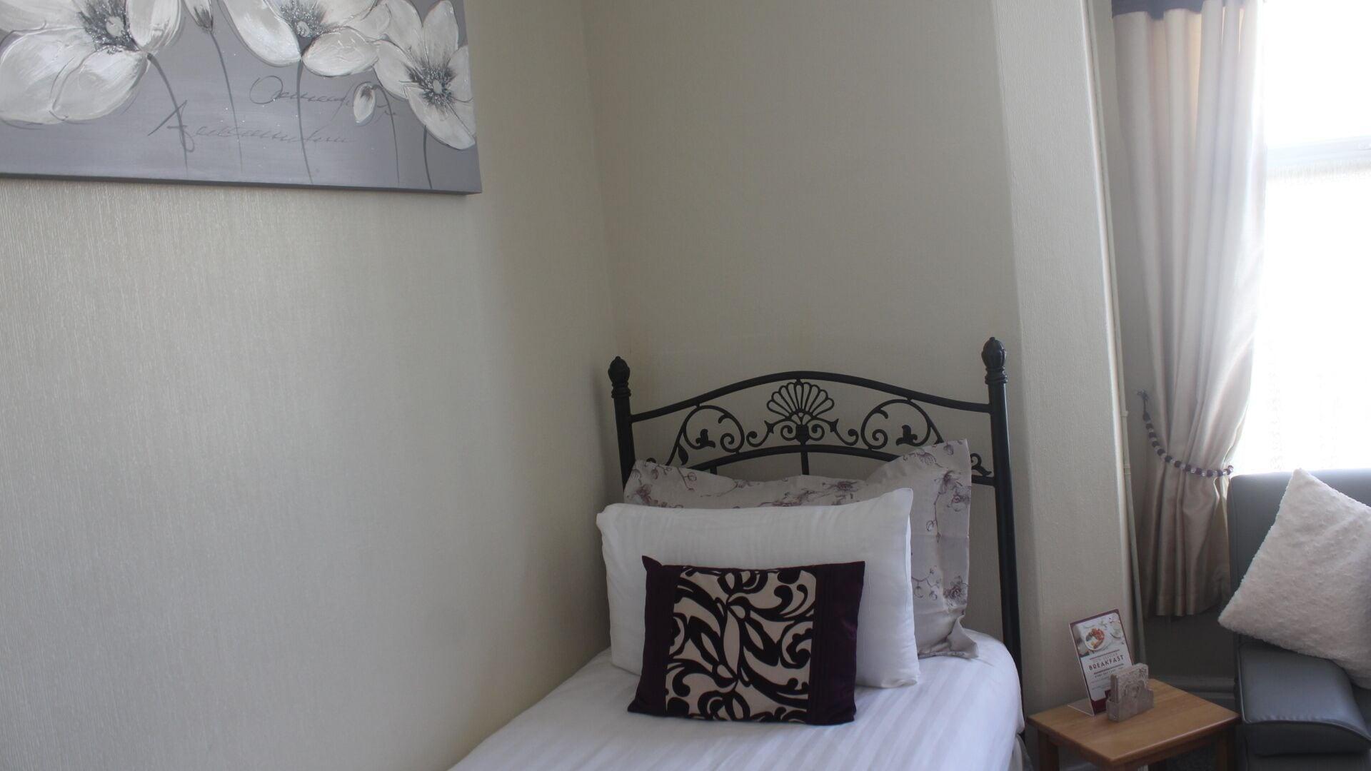 Bed & Breakfast The Heidi Southport