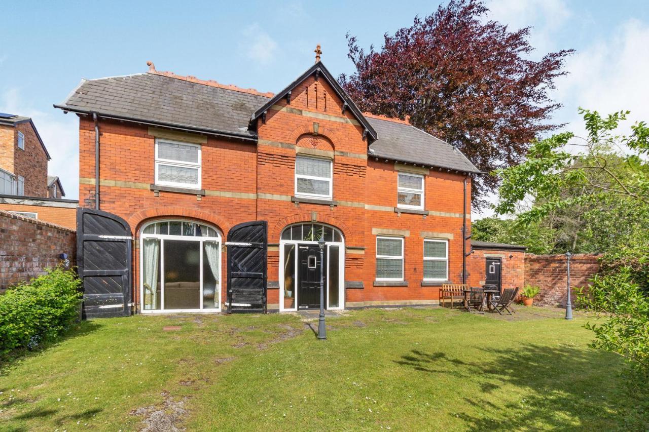 Coach House Southport