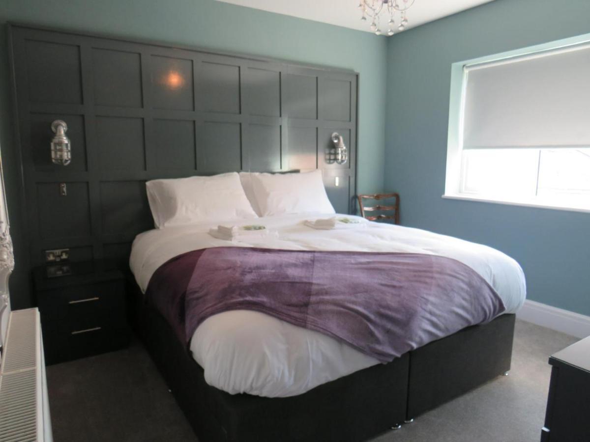 3 -min Walk To Pier & Fast Wi-fi & Perfect Getaway Guest house Southport