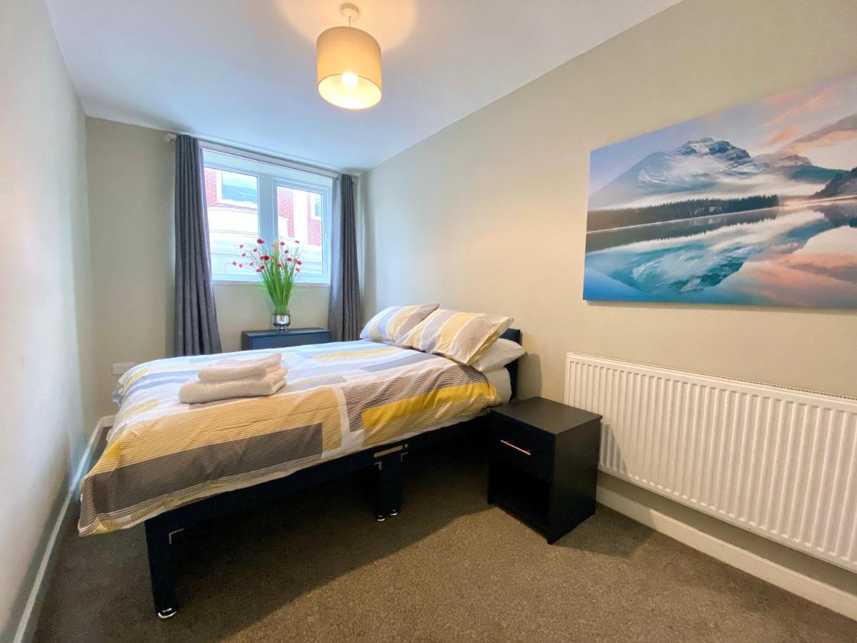 Fabulous 1 Bedroom - Sleeps 4 Apartment *