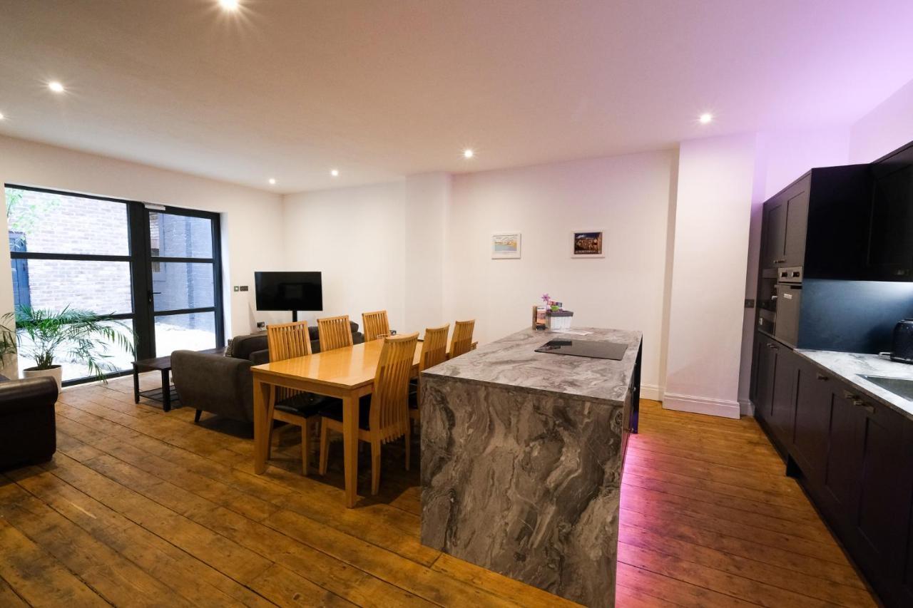 The Eden Warehouse - Pink Apartment *