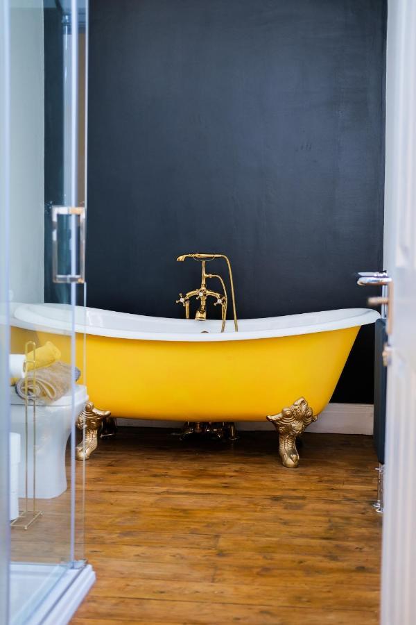 The Eden Warehouse - Gold Apartment, Sleeps 6 Apartment