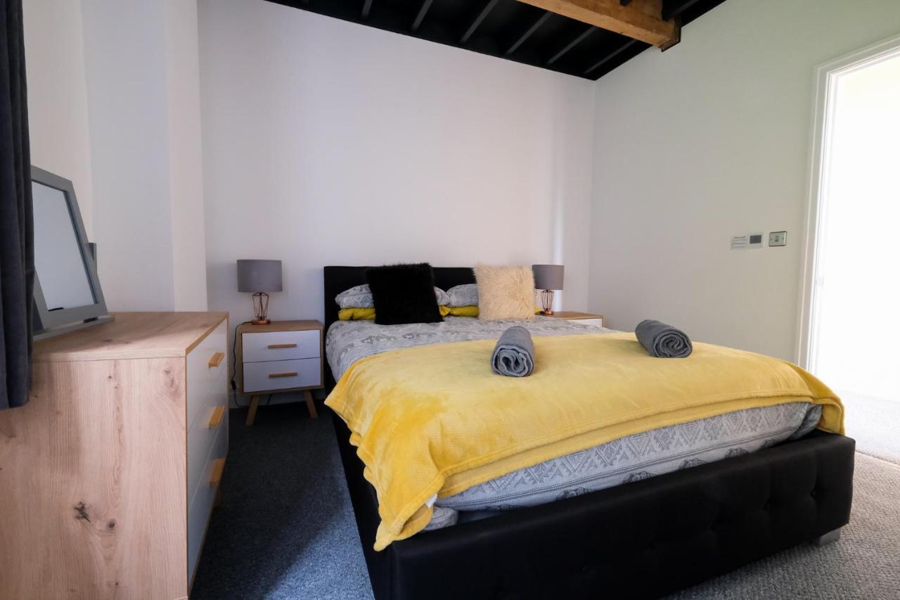 Apartment The Eden Warehouse - Gold Apartment, Sleeps 6 *