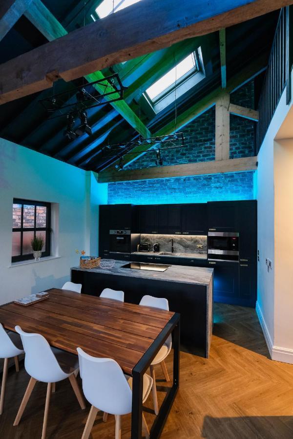 The Eden Warehouse - Apartment, Sleeps 5 Southport