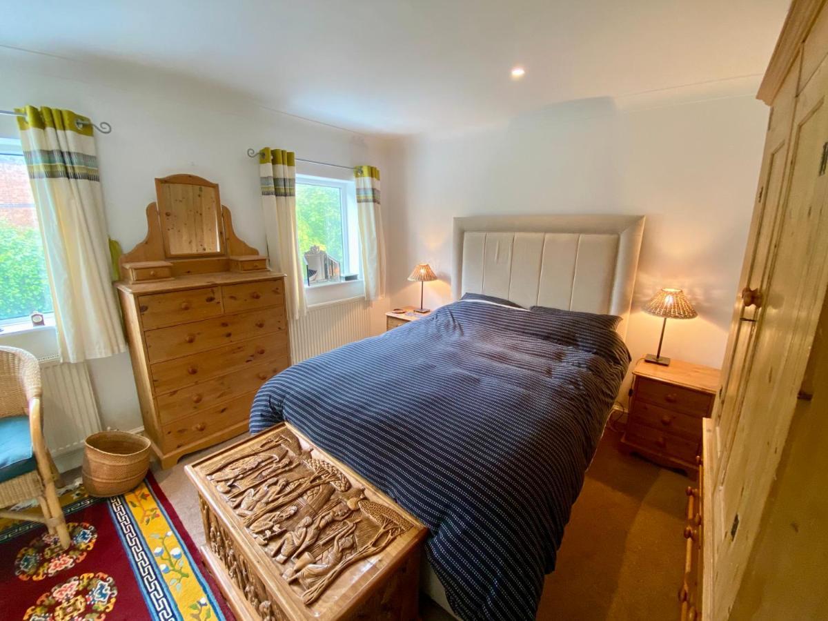 Holiday home Spacious Two Bedroom House - Tm