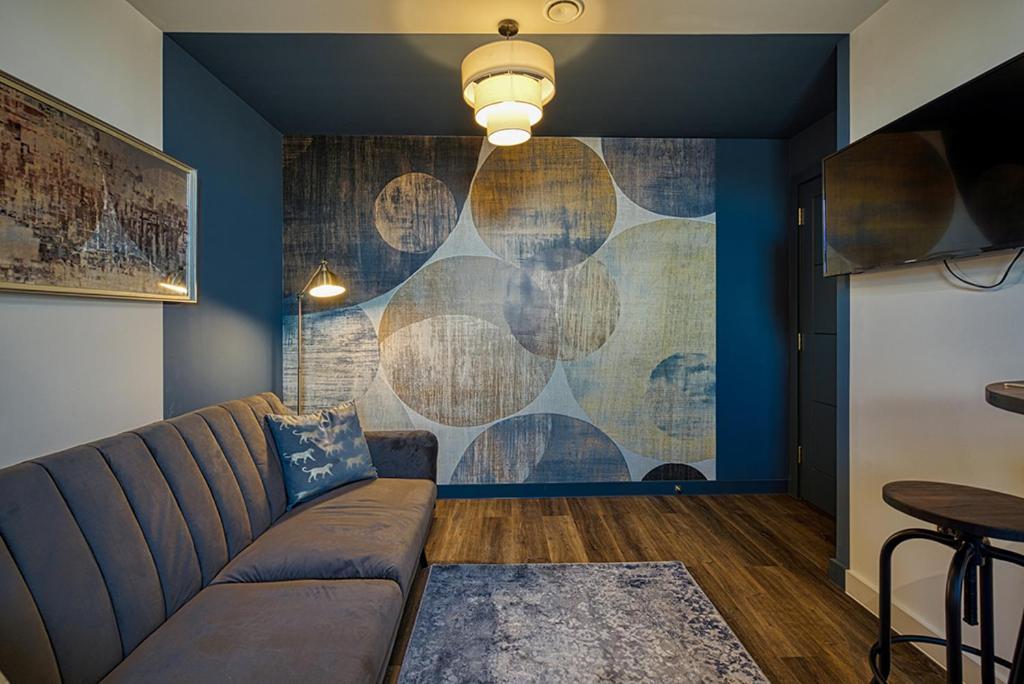 Chic 1 Bedroom In *