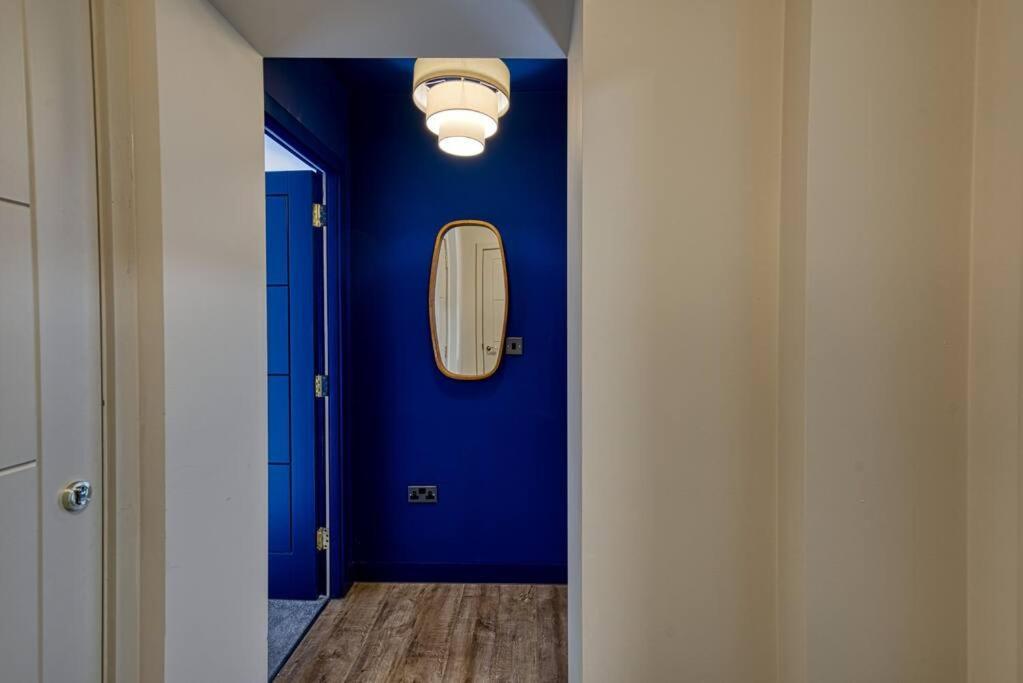 Beautiful 1 Bedroom Apt In The Heart Of *