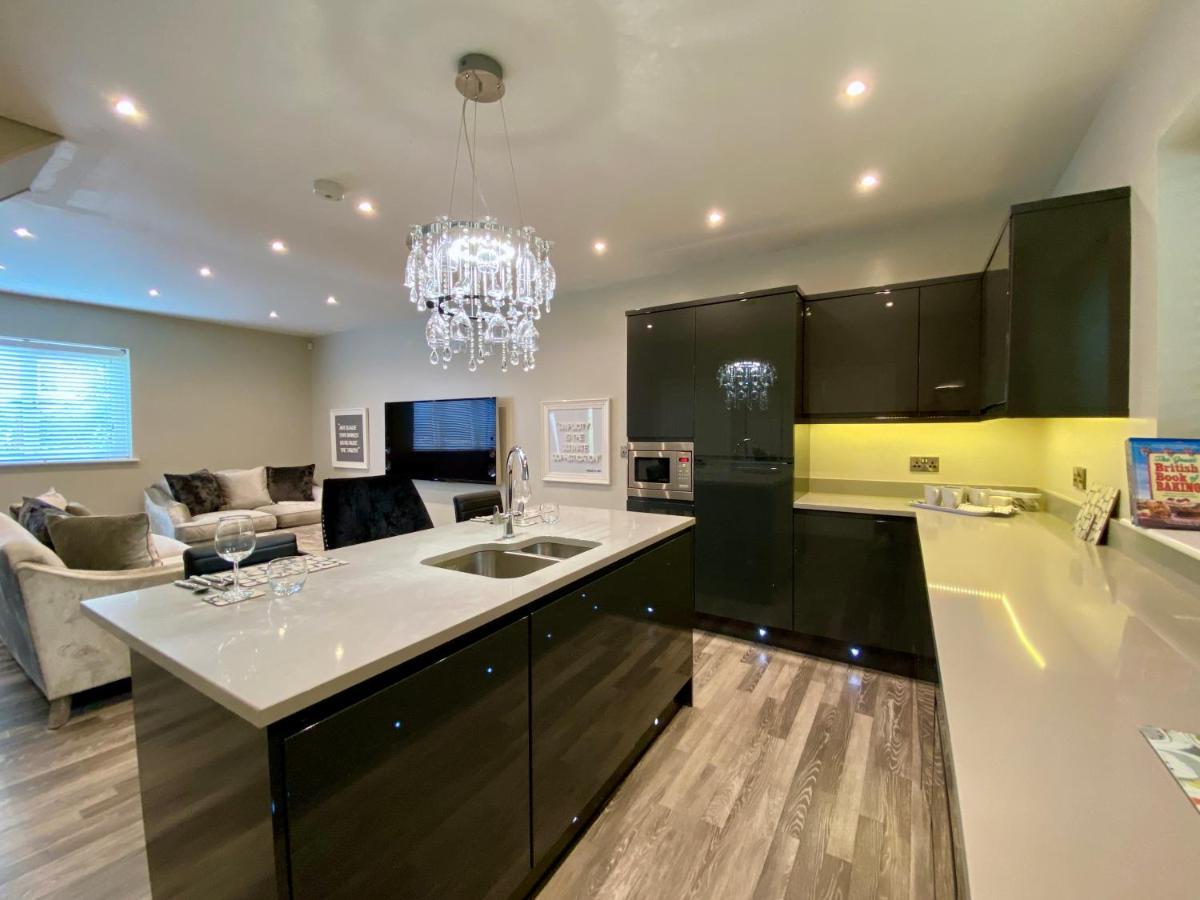 Executive Boutique - Cs Southport