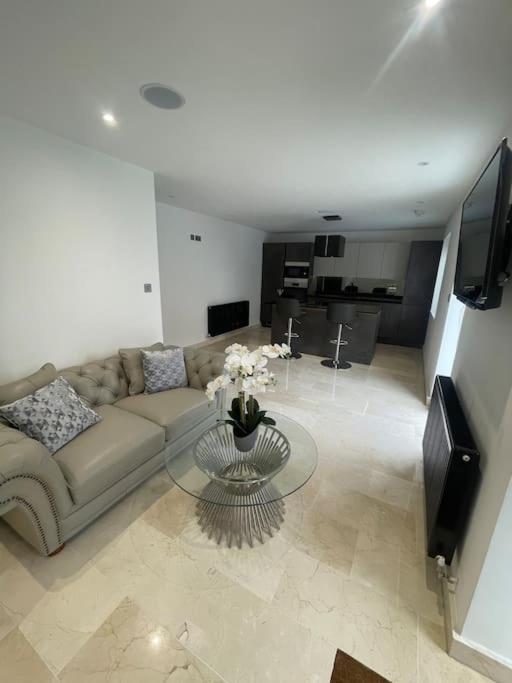 Castle St Mews Of - 2 Bed Townhouse Holiday home Southport