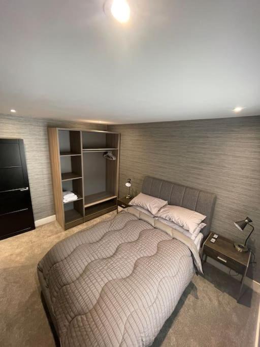Castle St Mews Of - 2 Bed Townhouse Southport